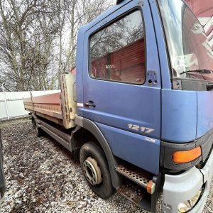 Alternative view of MERCEDES ATEGO 1217 - 2001