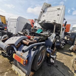 Alternative view of SCANIA R124 - 1997