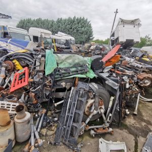 Alternative view of VOLVO FH 12 460 - 2001