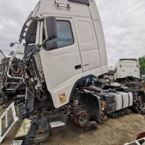 Alternative view of VOLVO FH 500 A 3C - 2011