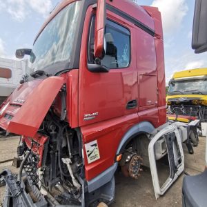 Alternative view of MERCEDES ACTROS 1844 LS - 2011