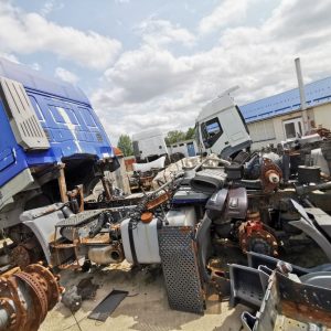 Alternative view of IVECO STRALIS 450 - 2007