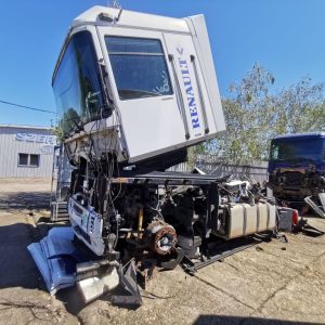 Alternative view of RENAULT MAGNUM 480 DXI - 2005