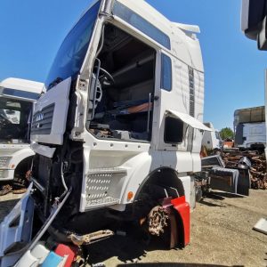 Alternative view of MAN TGA 18.480 - 2004