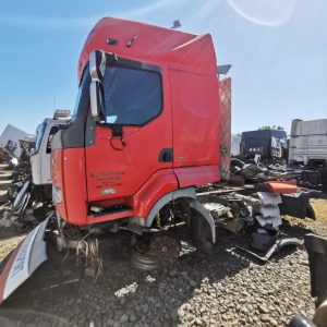 Alternative view of RENAULT PRÉMIUM 420 DCI - 2005