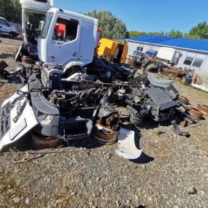 Alternative view of RENAULT MIDLUM D 280 - 2015