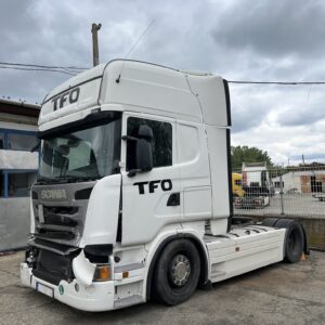 Alternative view of SCANIA R440 - 2013