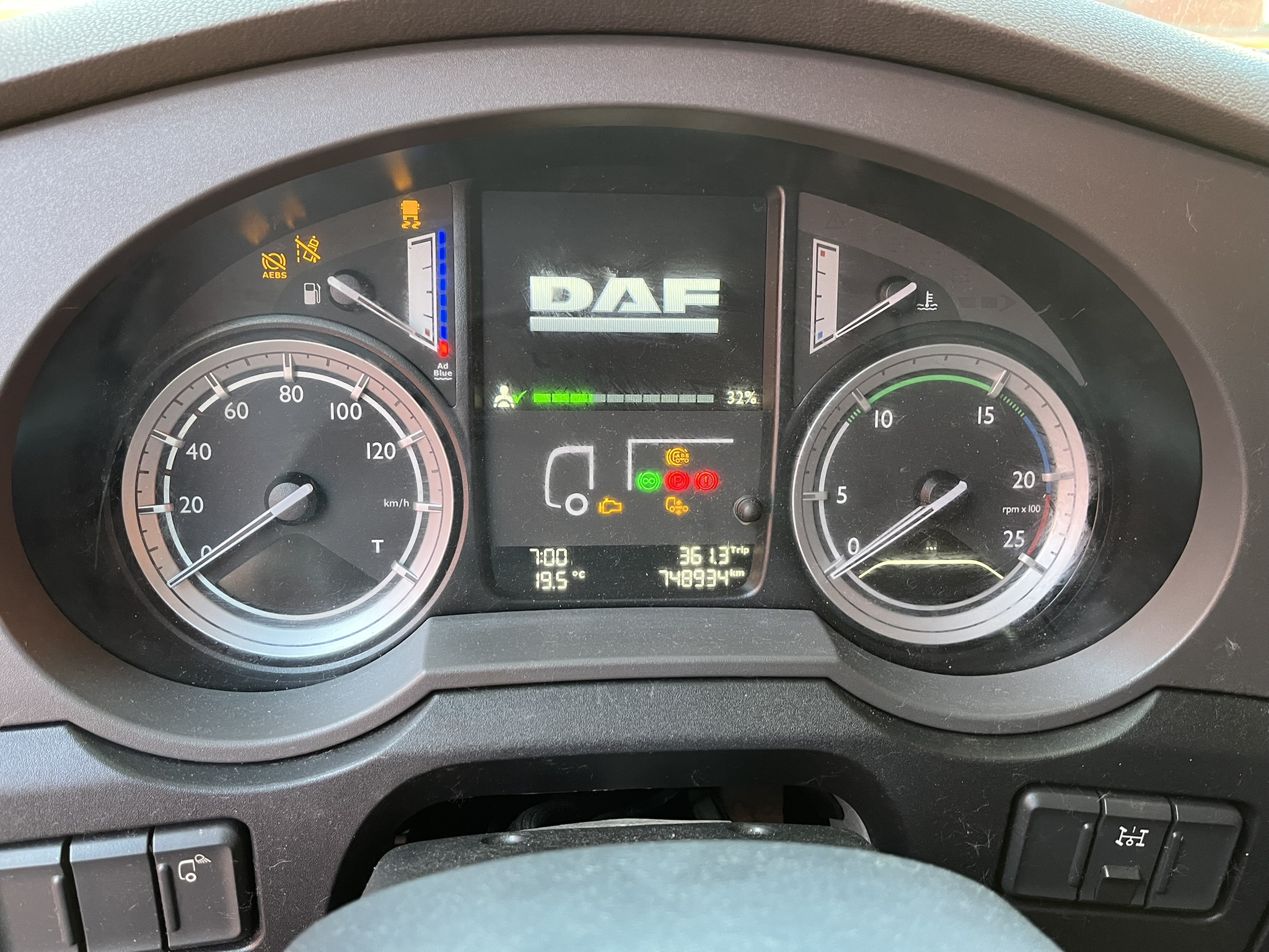 DAF XF 460 - 2016 - Image 9