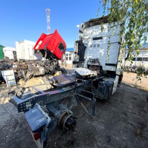 Alternative view of RENAULT T 460 - 2015